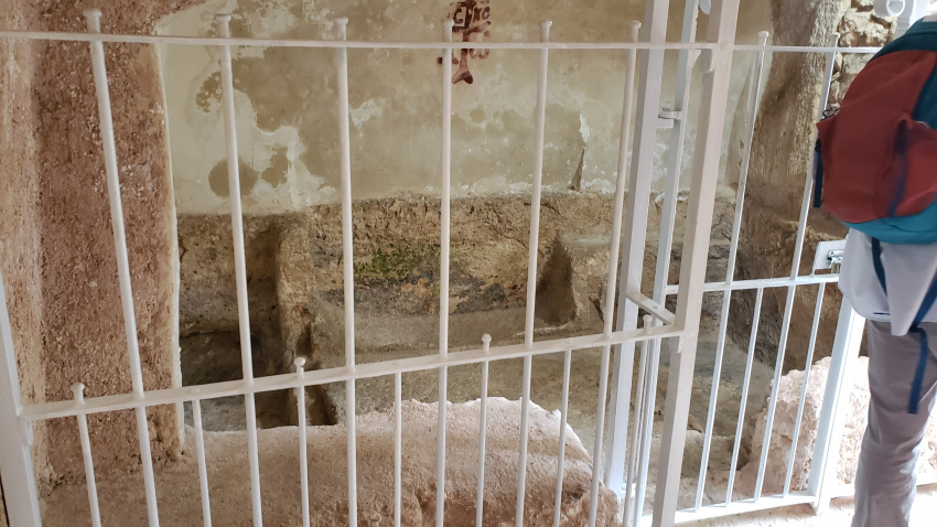 Near Skull here is a tomb from 600 BC. Yet the Bible states Jesus was buried in a new tomb. This is where Jesus was laid in the tomb, according to those who advocate the Skull Hill site.