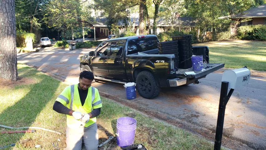 Rico makes $1,700 a week, for less than 40 hours, $65 per meter. Been doing a year. Also, a roof contractor. He has a wife a three kids in Clinton. A working, family man! Nice guy. Nice truck.