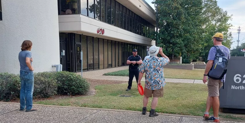 The Capital Police are everywhere these days downtown which gives us a feeling of safety. In our case, word had gone out over the police radio that a band of crazed frisbee throwers were on the loose. We got accosted by this policeman. However after a little bit of explaining, he was as nice as he could be. Funny how rumors get started. I guess it gets pretty boring being a member of the Capital Police. Downtown is pretty darn dead on the weekends. Your greatest danger is some aging disc hurlers.