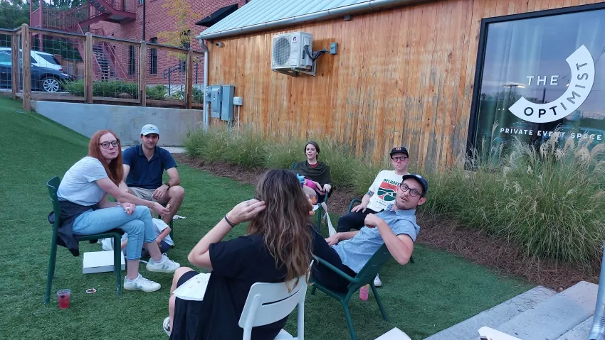 Family just hanging out at the Belhaven town center. Of course we knew them. 