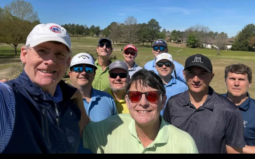 From left: Kevin Russell, Lon Tropoli, Jeff Good, Ken Vernon, Wyatt Emmerich, Todd Davis, Greg Wynne, Robbie Fox, Davis Dear and Brad Bumgardner at Lake Caroline. 
