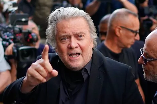 Former White House strategist Steve Bannon arrives at the Manhattan district attorney's office to surrender himself to New York authorities, Thursday, Sept. 8, 2022, in New York. (AP Photo/Eduardo Munoz Alvarez)