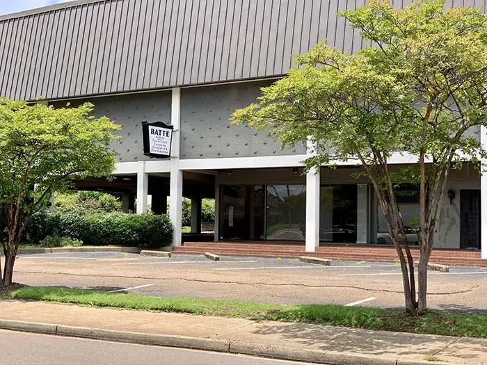 Too Many Foote Expresses Concerns About Buying Building For Library The Northside Sun